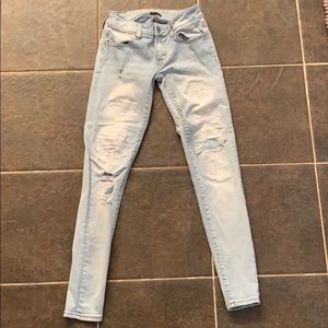 american eagle ripped skinny jeans
